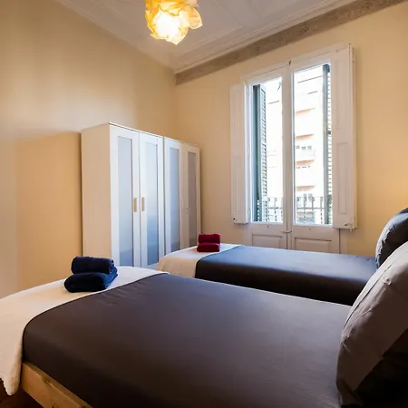 Stylish Arago In The Heart Of Bcn Apartment